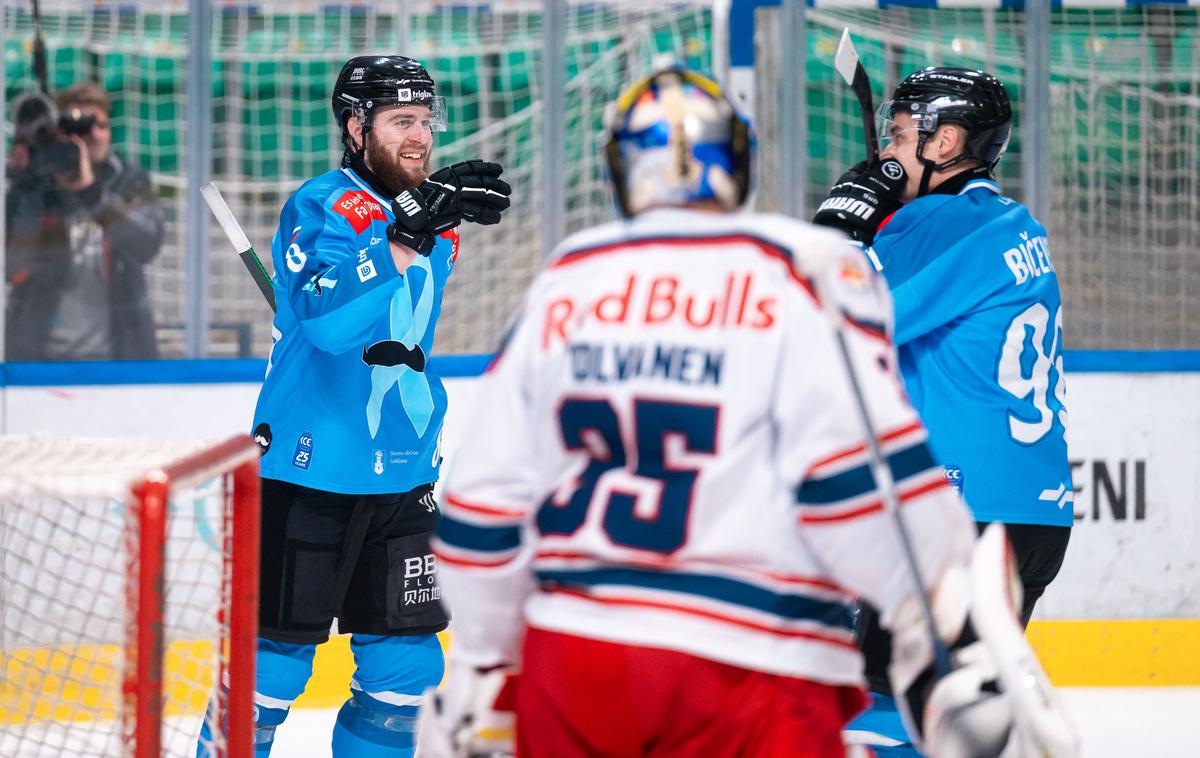 HK Olimpija : Red Bull Salzburg | Hokejisti Olimpije so končali niz porazov z zmago nad Salzburgom. | Foto Domen Jančič