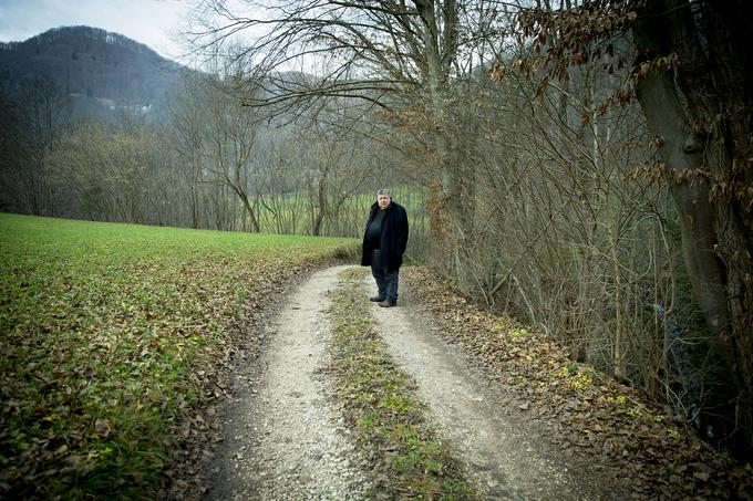 "Ko se ljudje srečajo z boleznijo, s smrtjo bližnjega, začnejo razmišljati o smislu. V takšnih trenutkih jim je treba dati upanje." | Foto: Ana Kovač