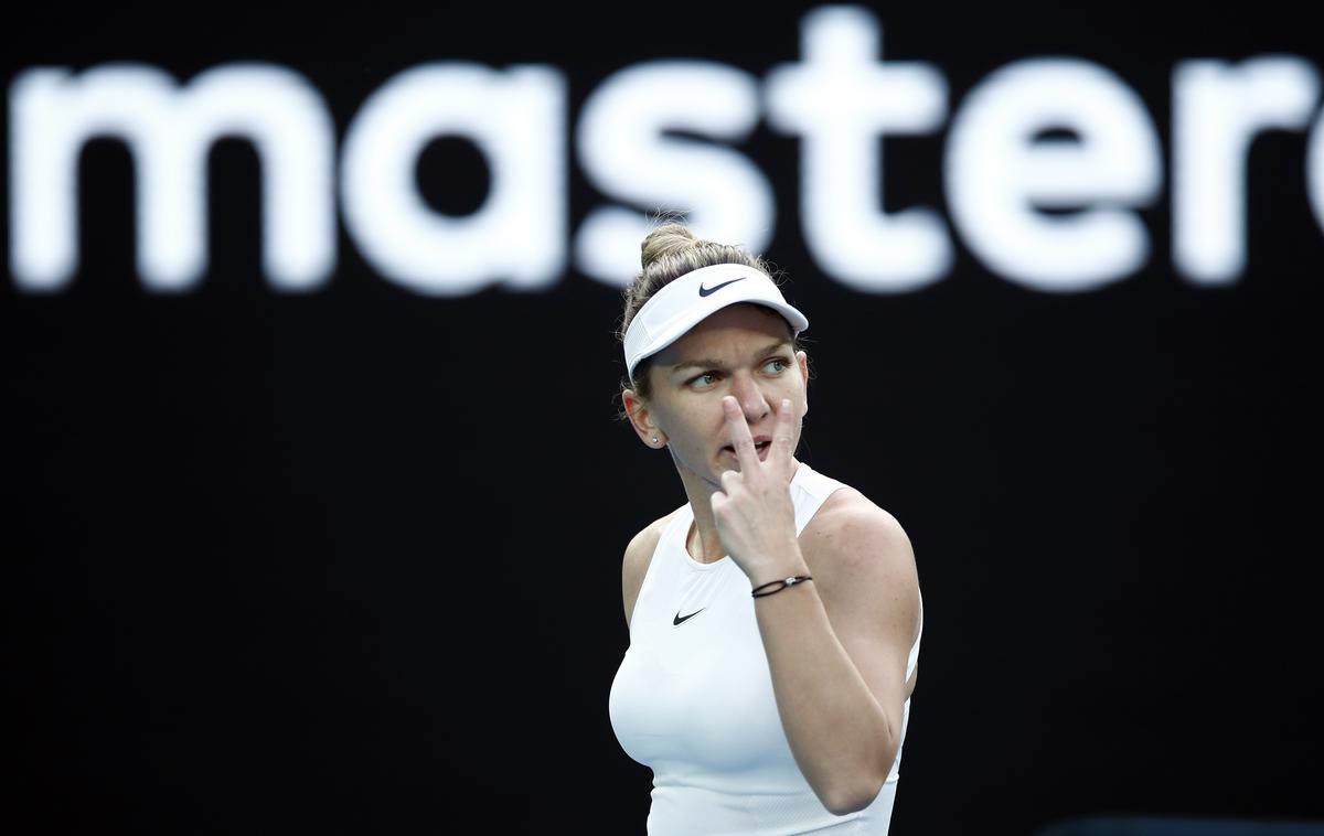 Simona Halep | Simona Halep je z 2:0 v nizih izločila Harriet Dart. | Foto Reuters