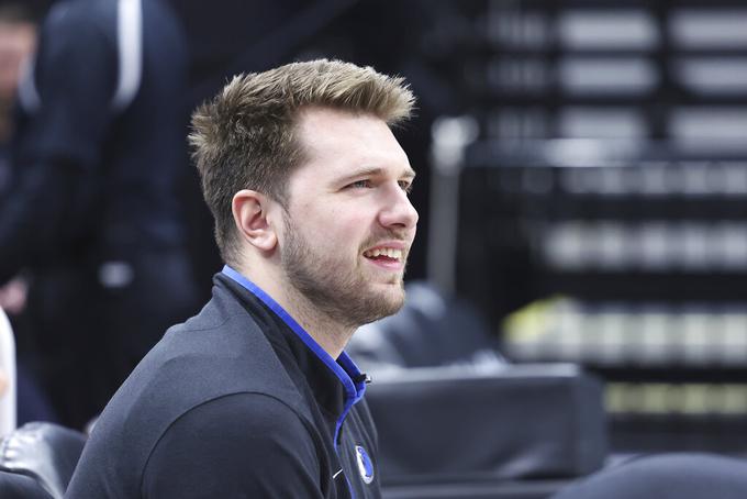 Luka Dončić je izpustil zadnjo tekmo proti Utahu. Levi gleženj še ni povsem nared za nastop. | Foto: Guliverimage/Vladimir Fedorenko