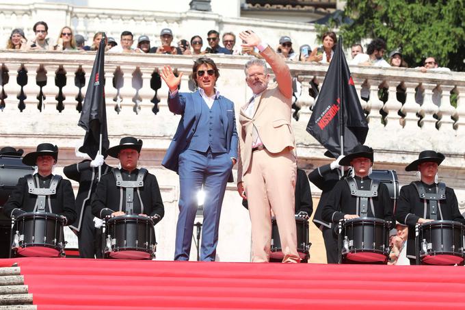 Tom Cruise na Španskih stopnicah z režiserjem Christopherjem McQuarriejem | Foto: Guliverimage