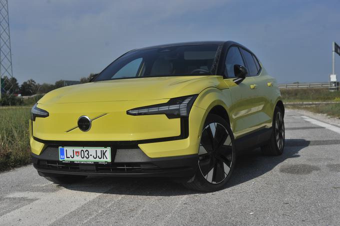 Volvo je s prodajo EX30 svoje izpuste že znižal pod zahtevano raven za leto 2025. | Foto: Gregor Pavšič