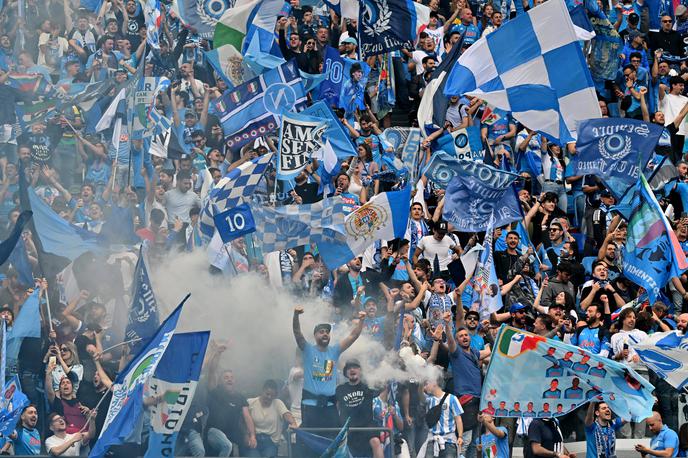 Napoli | Napoli in Salernitana sta se razšla brez zmagovalca, tako da bodo navijači Neapeljčanov na osvojeni naslov še malo počakali. | Foto Guliverimage