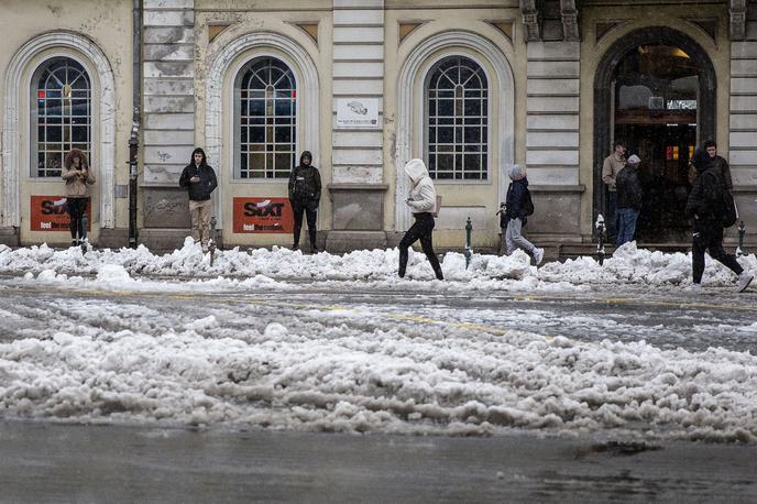 Sneg | Sneg lahko spet pričakujemo v četrtek, ko bo v notranjosti Slovenije rahlo snežilo. | Foto Ana Kovač