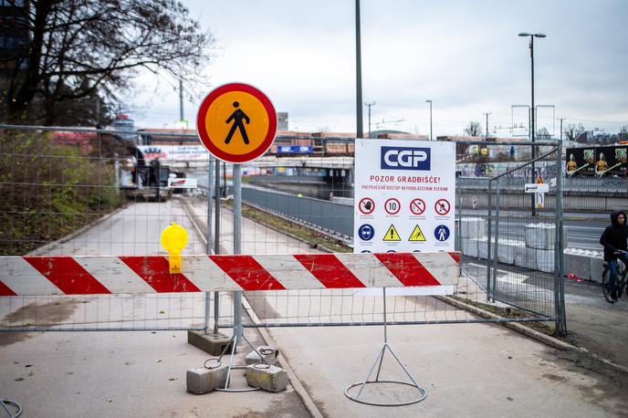 Delna zapora Dunajska cesta | Udeležence v prometu prosijo za razumevanje in upoštevanje prometne signalizacije. | Foto Gaja Hanuna