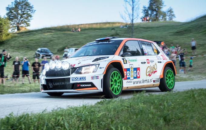 Boštjan Avbelj (škoda fabia R5) je bil lani glavni izzivalec državnega prvaka Roka Turka (hyundai i20 R5). | Foto: Reli Železniki