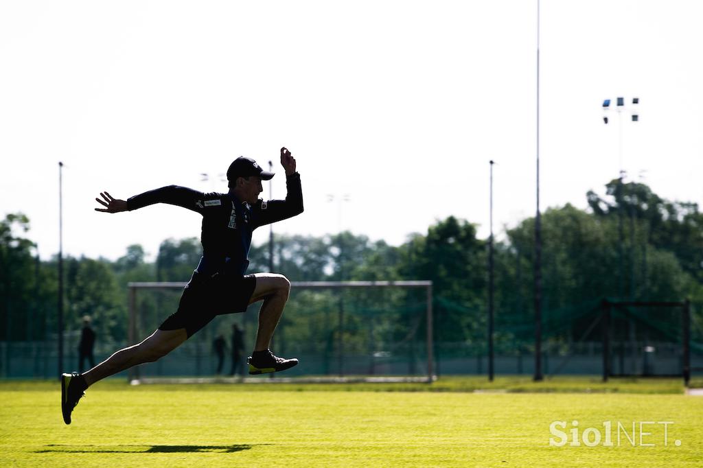 Slovenski skakalci trening Kranj