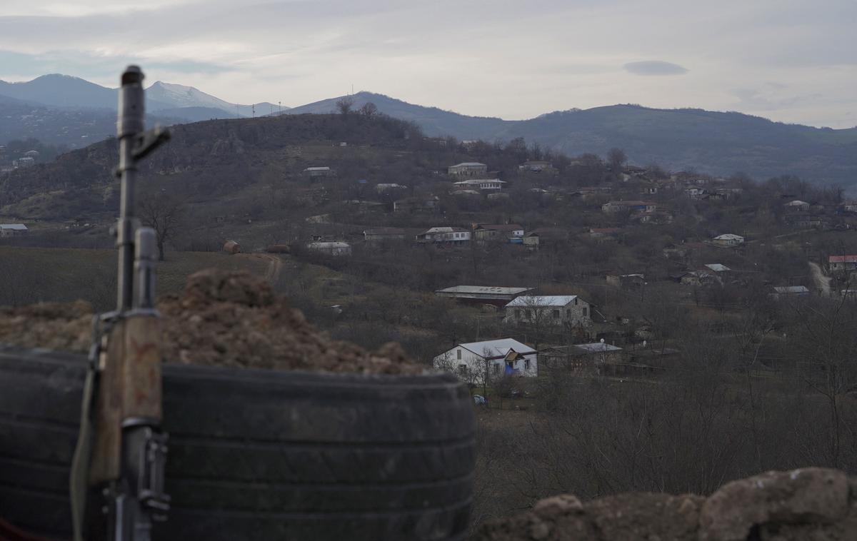 Spor med Azerbajdžanom in Armenijo | Zdajšnje vodstvo Gorskega Karabaha je obtožbe Bakuja zavrnilo. | Foto Reuters