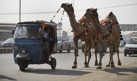 Američani osvajajo Pakistan: Uber rikša je polovico cenejša od ostalih