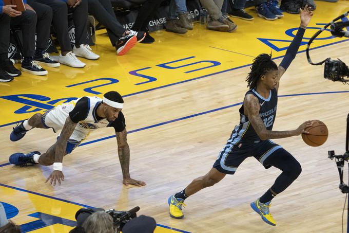 Ja Morant je bil prvi junak Memphisa ob gostujoči zmagi v San Franciscu. | Foto: Reuters