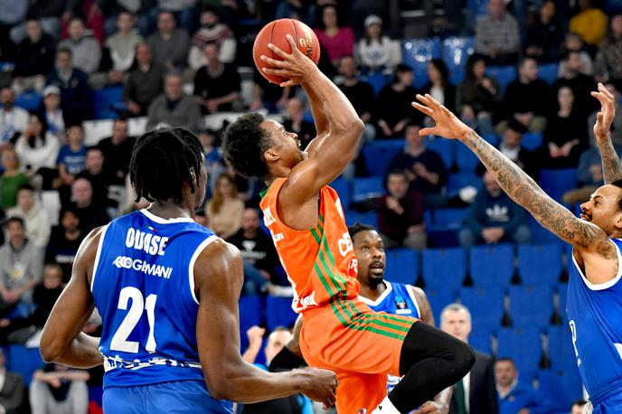 Brescia : Cedevita Olimpija | Cedevita Olimpija je na gostovanju pri Brescii tesno izgubila. | Foto KK Cedevita Olimpija/Igor Jagić