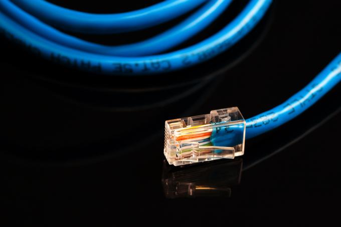 Internet, ethernet, internetni kabel, optika | Foto: Thinkstock