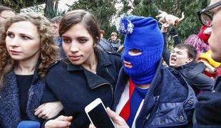 Pussy Riot posnele video in zapustile Soči