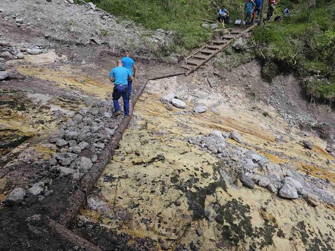 markacisti obnova poti na Malo Peco | Foto: OPP Koroška