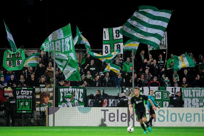 Koper Olimpija Green Dragons | V Kopru se je konec prejšnjega tedna zbralo veliko število navijačev Olimpije. | Foto Vid Ponikvar