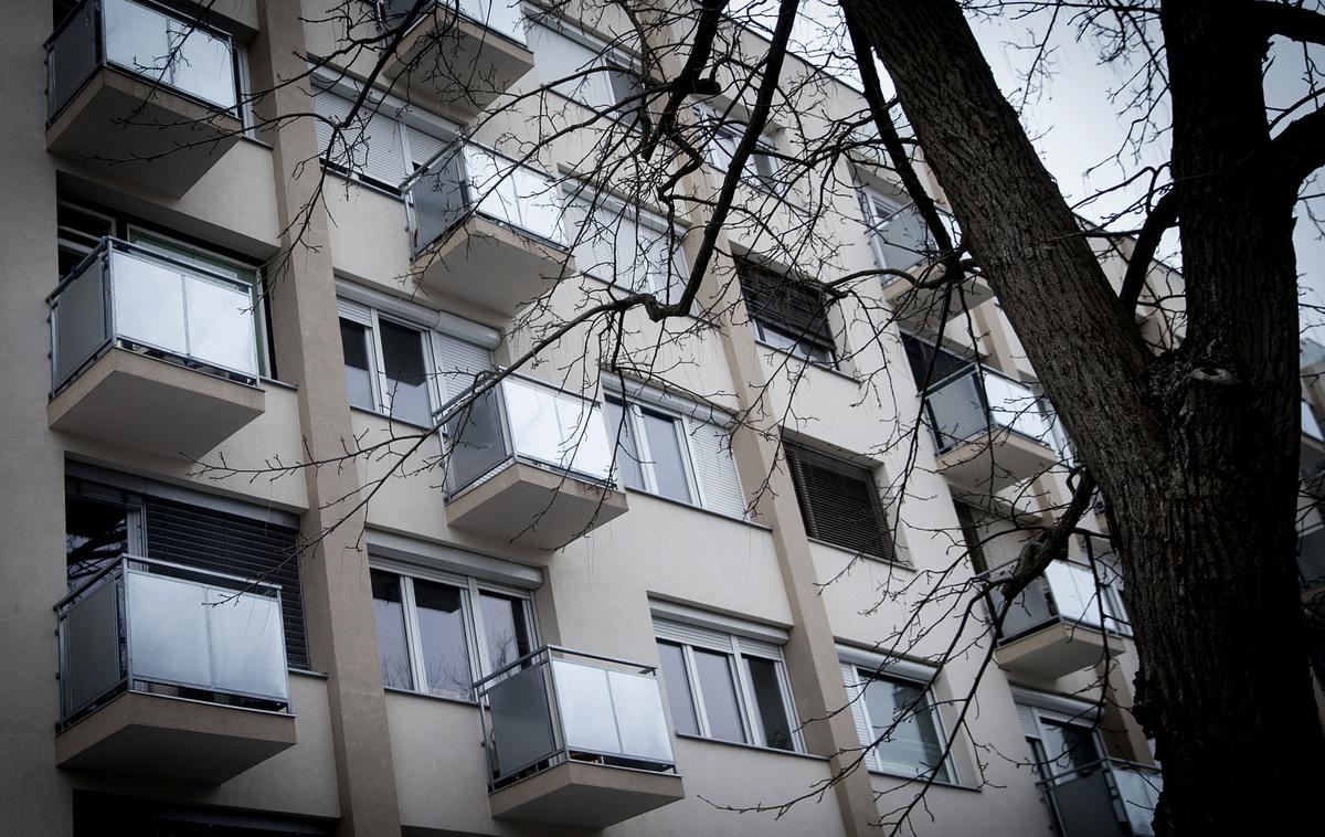 Naj blok 2017 Smoletova | Cene nepremičnin v Ljubljani že nekaj let rastejo, a naj bi zdaj dosegle zgornjo mejo. | Foto Ana Kovač