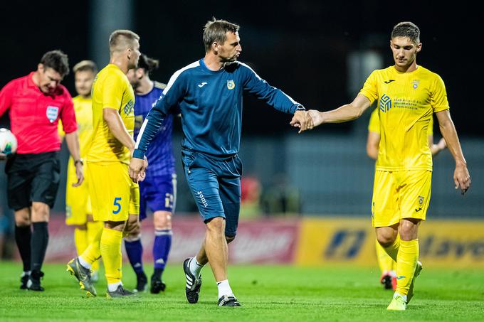 Aleš Kačičnik je po izključitvi Simona Rožmana, to se ni zgodilo prvič v Prvi ligi Telekom Slovenije, prevzel vodenje Domžal. | Foto: Grega Valančič / Sportida