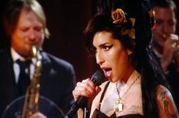 Zvezdniki so se poklonili Amy Winehouse