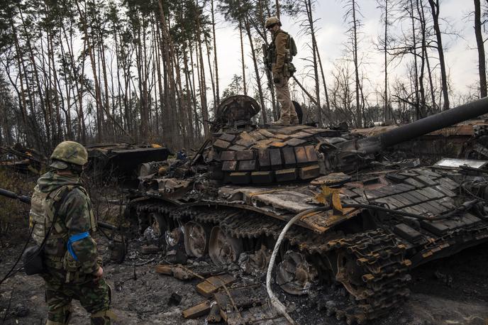 Ukrajina, Tank, Rusija, uničen tank | Ruski napadi na Zaporožje so zahtevali 16 ranjenih. | Foto Guliverimage