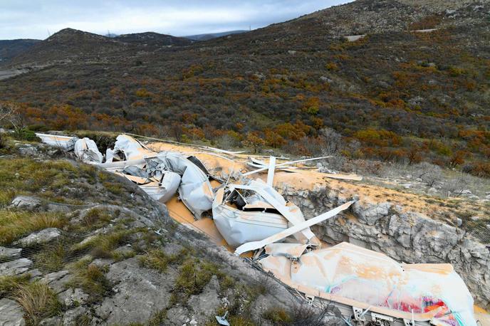 Nesreča | Celotna sanacija bo trajala deset dni.  | Foto STA