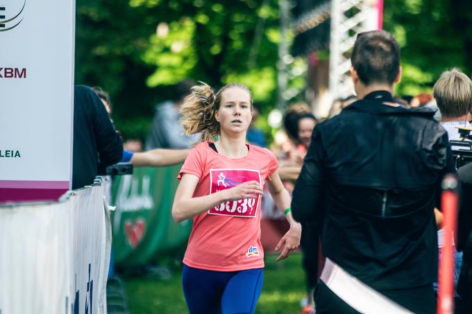 Zmagovalka krajše razdalje je kot atletinja na stezi vajena bolj ravninskih prog. Dm teka se je udeležila prvič in morda ne zadnjič. | Foto: Matic Ritonja/Sportida