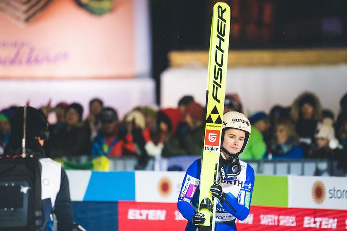 Nika Križnar | Nika Križnar je imela v zadnjem času veliko smole. Od težav na skakalnici konec januarja in na začetku februarja do gripe, ki jo je položila v posteljo tik pred začetkom prvenstva v Planici. | Foto Grega Valančič/Sportida