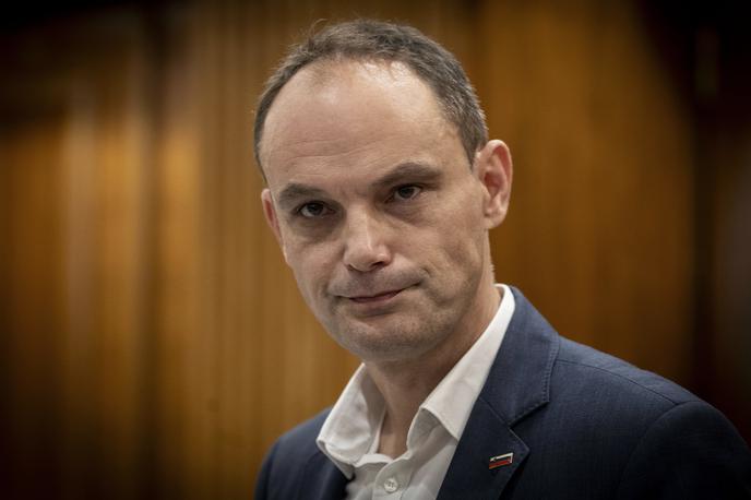 Anže Logar | Anže Logar, ki bo po pričakovanjih predsednik nove stranke, je njeno ime javnosti razkril 24. oktobra in napovedal, da se bo ta imenovala Demokrati. | Foto Ana Kovač