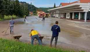 Veliko zanimanja za povračilo plač zaradi odpravljanja posledic po poplavah