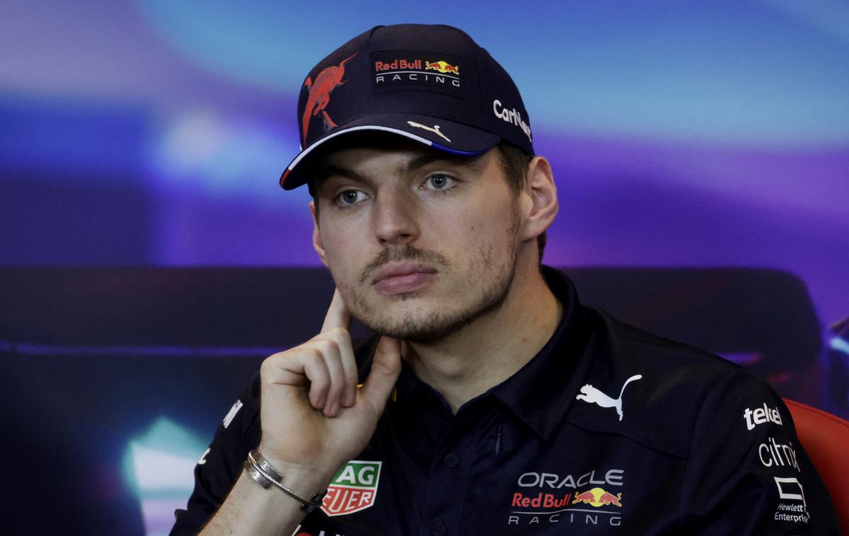 Red Bull Abu Dabi Max Verstappen | Max Verstappen je v Abu Dabi prišel užaljen in jezen na javnost. | Foto Reuters