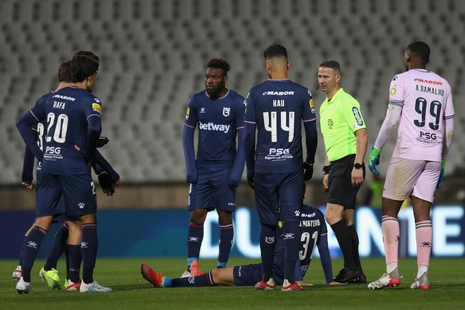 Tekmo so na začetku drugega polčasa prekinili. | Foto: Guliverimage/Vladimir Fedorenko