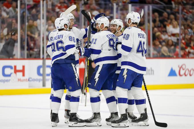 Hokejisti Tampa Bay Lightning v podaljšku do zmage nad Florida Panthers. | Foto: Guliverimage/Vladimir Fedorenko