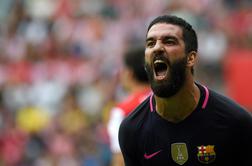 Uradno: Arda Turan iz Barcelone v Istanbul