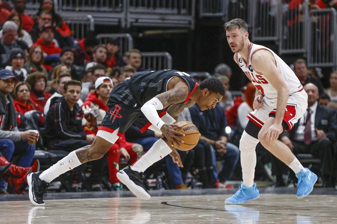 Goran Dragić | Goran Dragić je s soigralci Chicaga moral priznati premoč zadnji ekipi zahodne konference Houston Rockets. | Foto Guliverimage