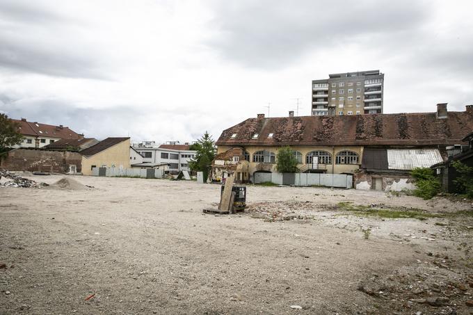 Priprava za gradnjio v Šiški. | Foto: Bojan Puhek