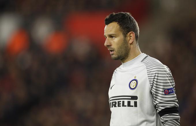 Samir Handanović je v prvi italijanski ligi branil že na 368 tekmah. | Foto: Reuters