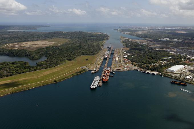 Zapornice Gatun na atlantski strani. | Foto: Reuters