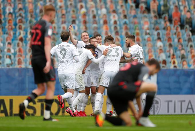 Leeds United je zapravil milijone ob napredovanju v premier league in sestavil zanimivo ekipo, ki bo mešala štrene tudi najboljšim. Man City je to že občutil na lastni koži. | Foto: Reuters