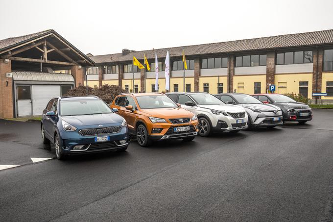 Z leve: kia niro, seat ateca, peugeot 3008, toyota C-HR in citroën C3. Zmagovalec bo znan 15. decembra. | Foto: Autobest