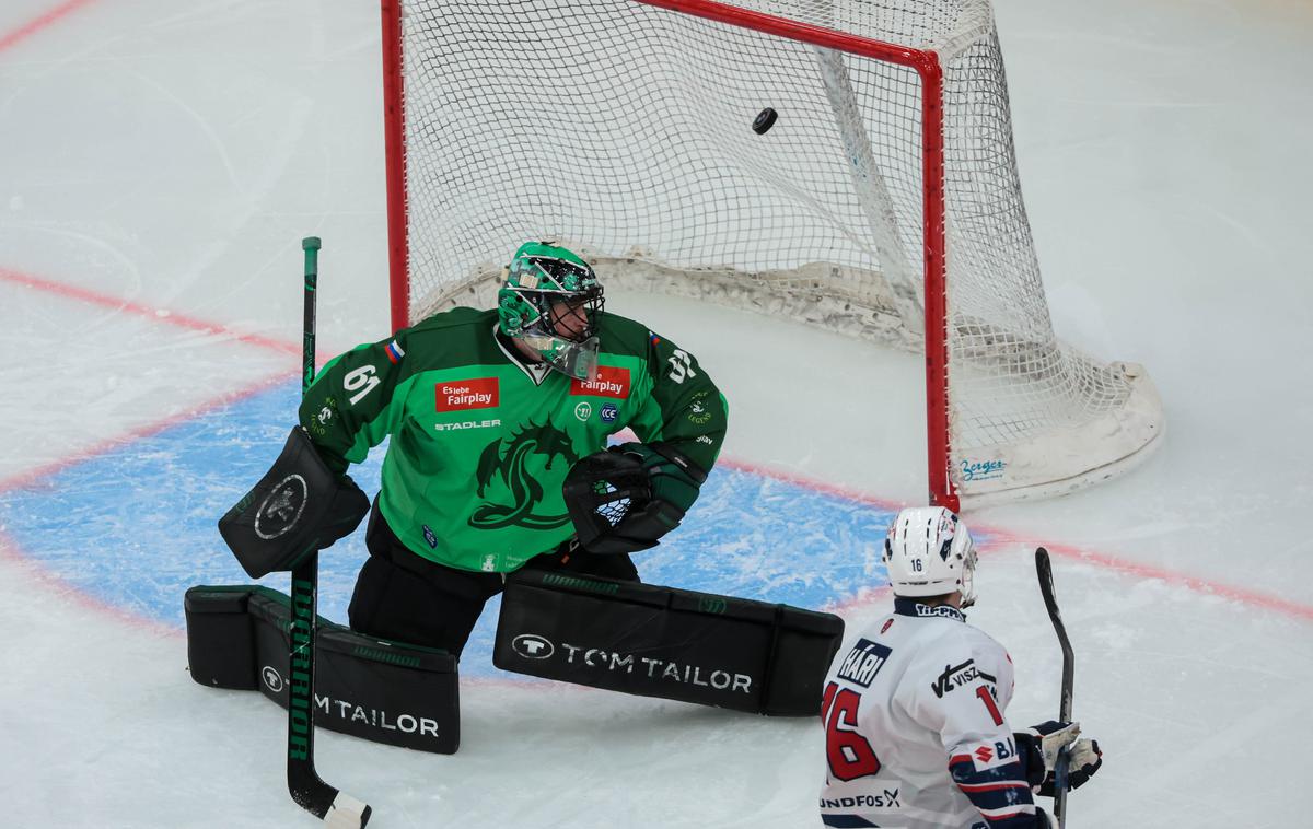 Fehervar AV19 : HK OLimpija Ljubljana | Olimpija je po petih zmagah izgubila na Madžarskem. | Foto Soós Attila