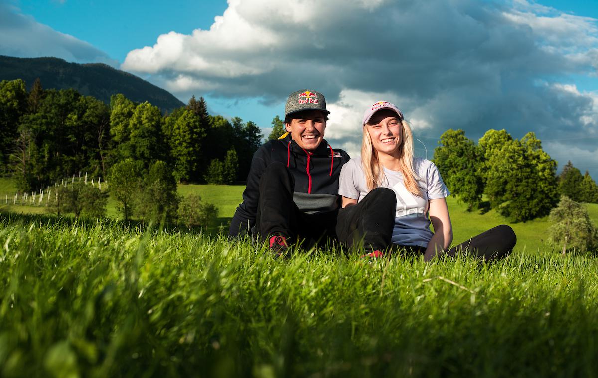 Domen Škofic Janja Garnbret | Janja Garnbret in Domen Škofic sta v Vrbnjah pri Radovljici s pomočjo družine postavila športno-plezalni center, v katerem bo mogoče trenirati vse tri plezalne discipline (težavnostno, hitrostno in balvansko plezanje). | Foto Peter Podobnik/Sportida