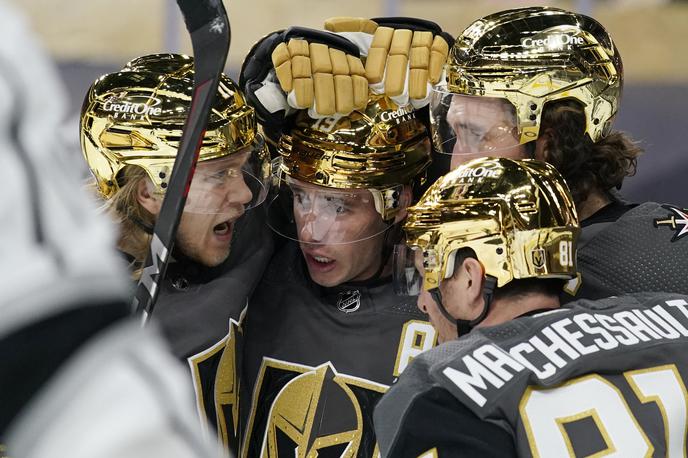 Los Angeles Kings Vegas Golden Knights | Anže Kopitar in soigralci bodo naslednjo tekmo igrali šele 20. aprila. | Foto Guliverimage