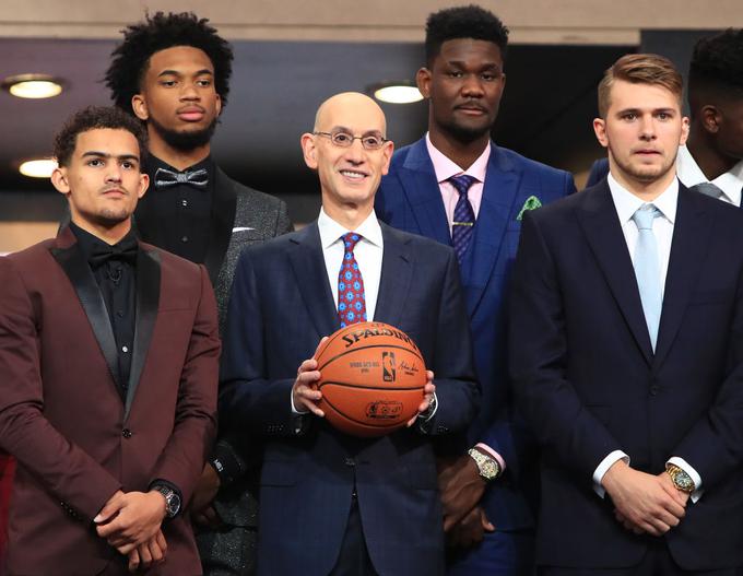 Trae Young je z Luko Dončićeom tesno povezan vse od lanskega nabora igralcev lige NBA. | Foto: Gulliver/Getty Images