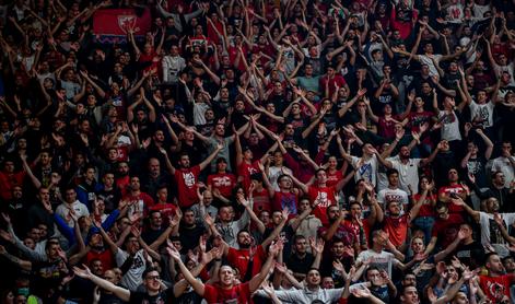 Zdovčevi izgubili pri vodilni Barceloni, Hezonja in soigralci utišali sovražni Pionir