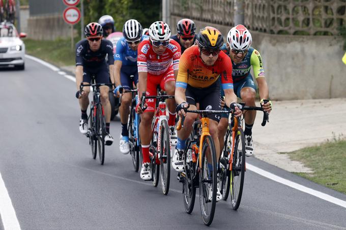 Razlika med številom navijačev v primerjavi z italijanskimi dirkami v preteklosti je najbolj očitna na štartu, saj je tam veliko manj oziroma skoraj nič ljudi, opaža Domen Novak. | Foto: Bettini Photo