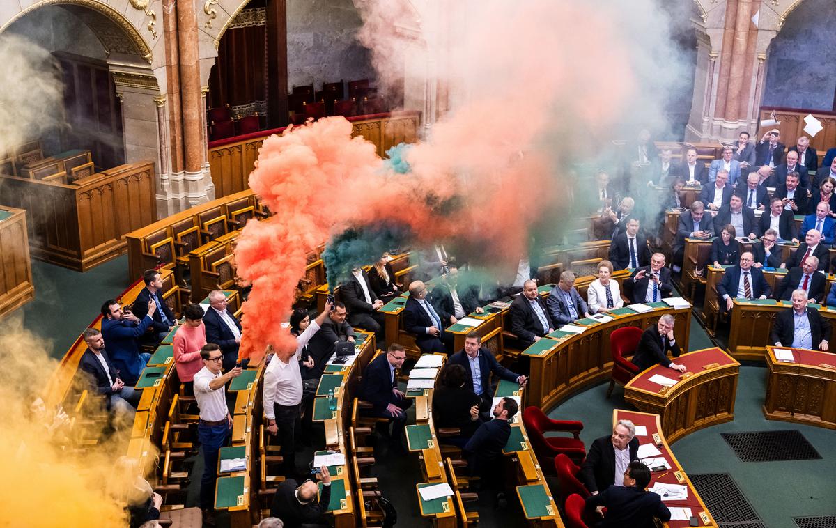 madžarski parlament, parada ponosa, prepoved, Madžarska | Danes sprejeti zakon predvideva tudi globe za organizatorje in udeležence parade v višini do 500 evrov. | Foto Reuters