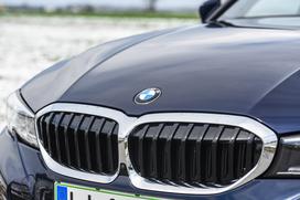 BMW 330e xDrive touring