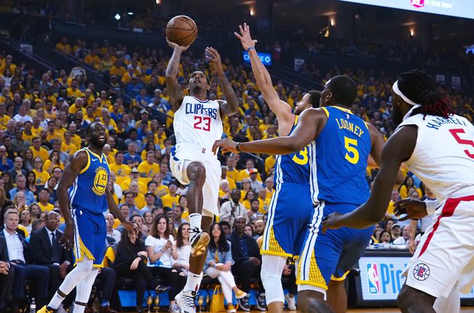 Lou Williams ni začel dvoboja v prvi postavi, nato pa dosegel kar 33 točk za LA Clippers. | Foto: Reuters