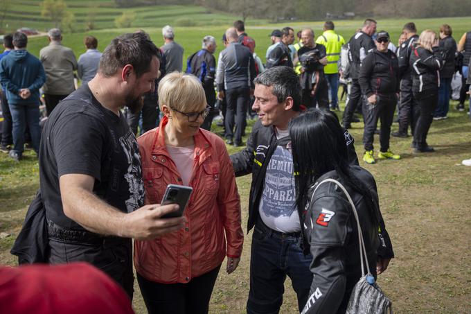 Osrednji del srečanja z blagoslovom motorjev, s pozdravnimi govori in kulturno-zabavnim sporedom so začeli kot običajno po praznični maši ob 11. uri. | Foto: STA