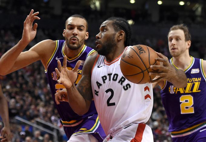 Kawhi Leonard je k zmagi Toronta prispeval 45 točk. | Foto: Reuters