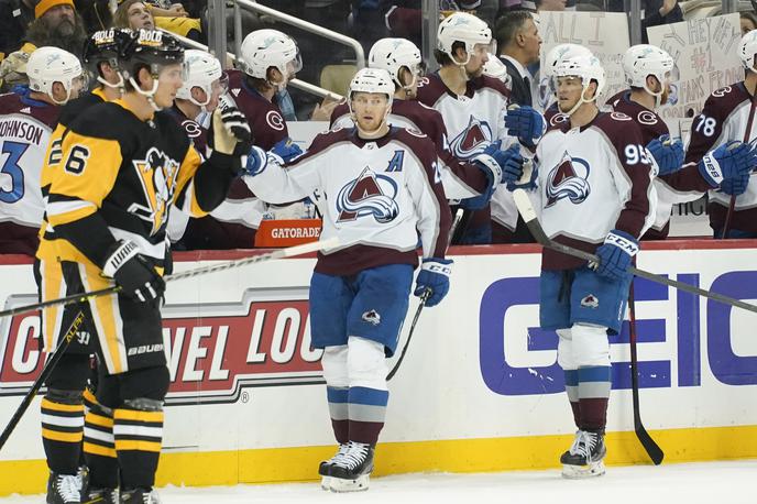 Nathan MacKinnon Colorado | Colorado Avalanche so vknjižili že 50. zmago sezone in se uvrstili v končnico. | Foto Guliverimage